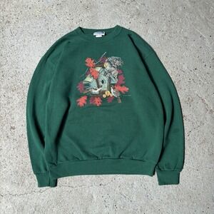 Vintage Endless Designs Forest Green Squirrel Birdhouse Graphic Sweatshirt Med